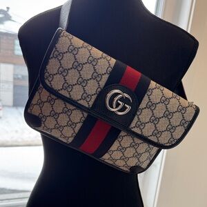 Gucci Beige and Red GG Shoulder Bag